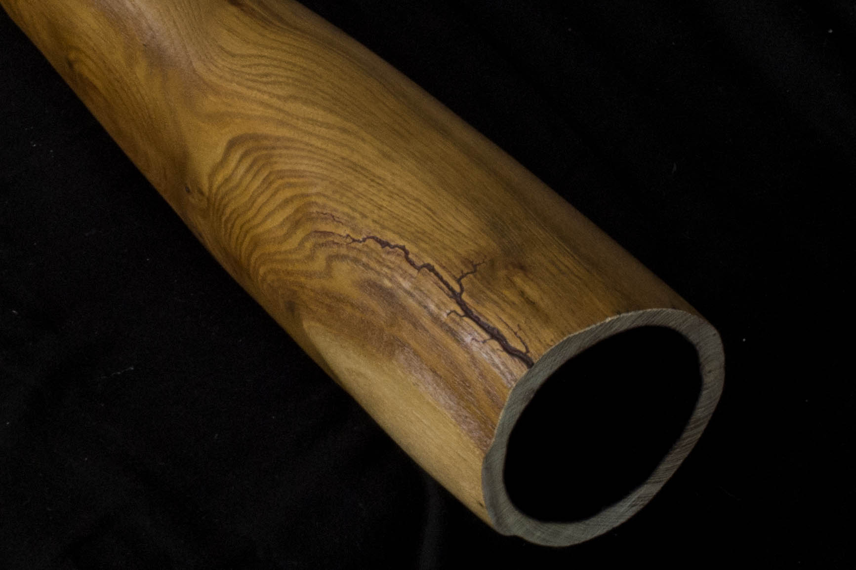 akátová didgeridoo